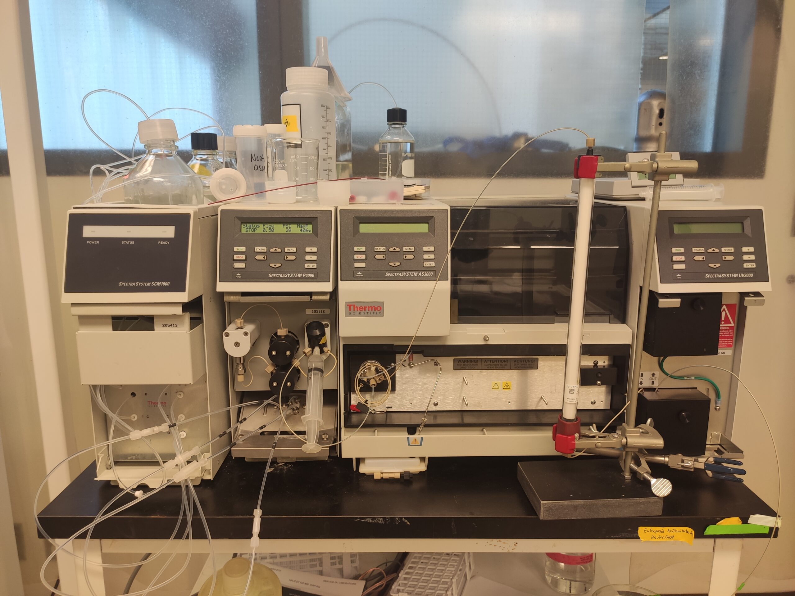 Chromatographe en phase liquide (HPLC) pouvant être couplé à l’ICP-MS (Spectra)